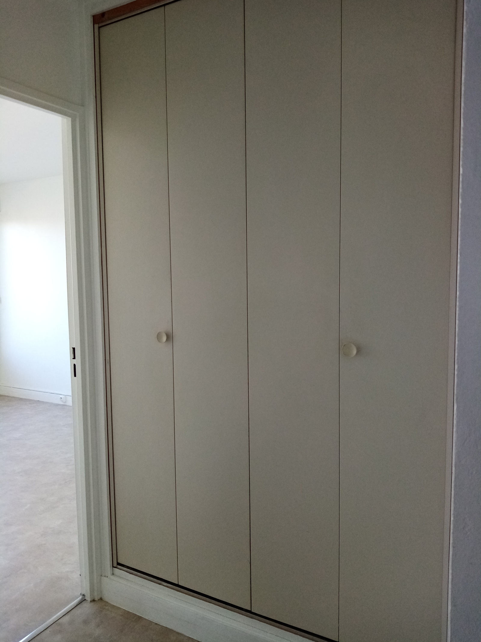 Image_16,
			Appartement, Veneux-les-Sablons, ref :049-001