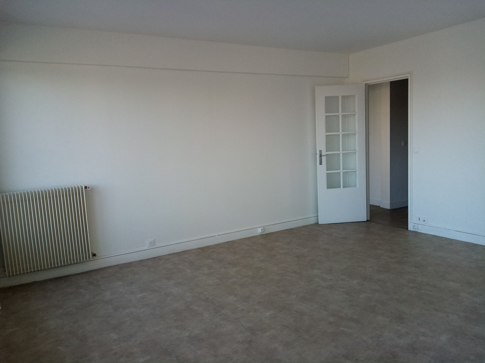 Image_5,
			Appartement, Veneux-les-Sablons, ref :049-001