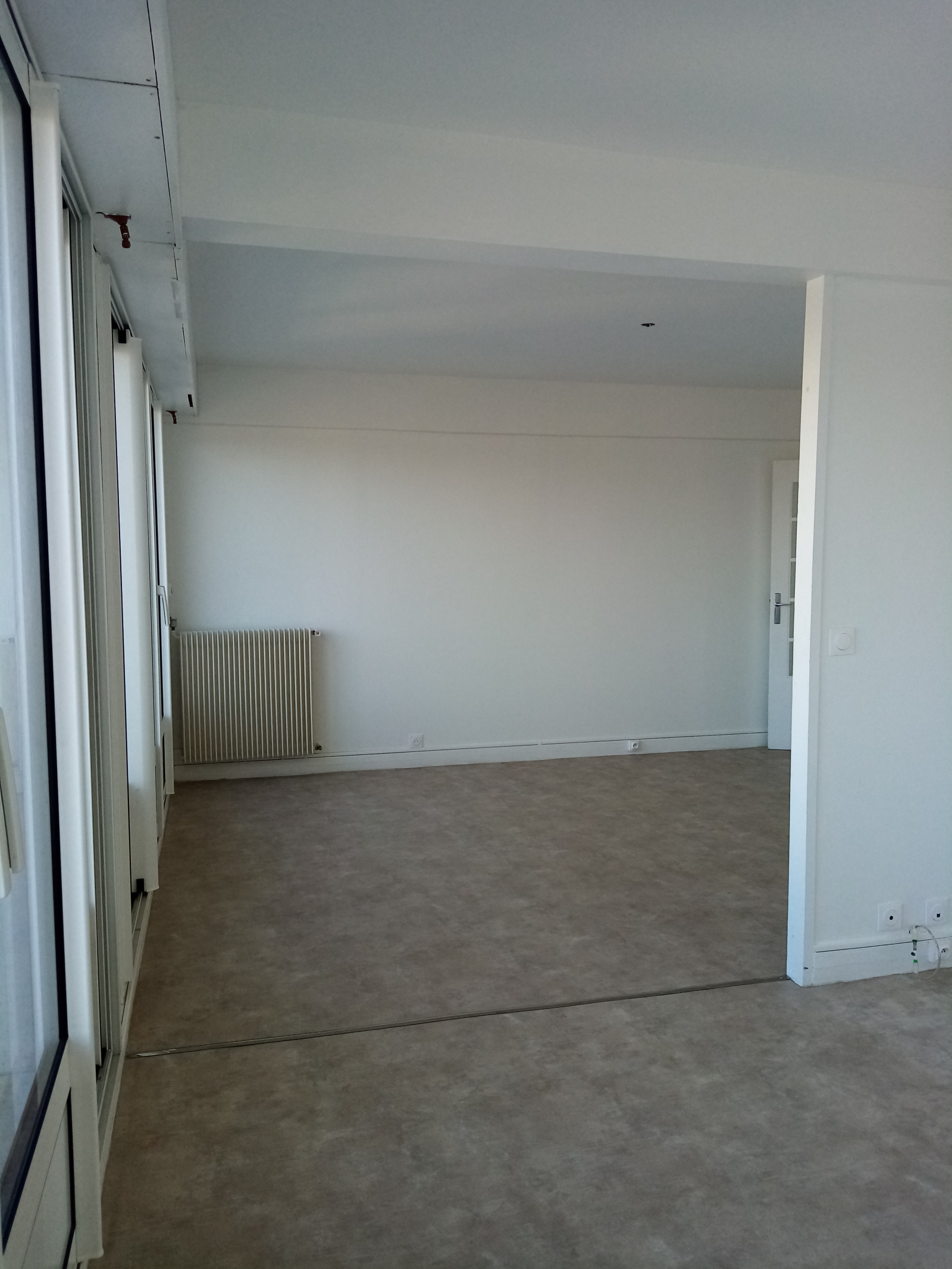 Image_12,
			Appartement, Veneux-les-Sablons, ref :049-001