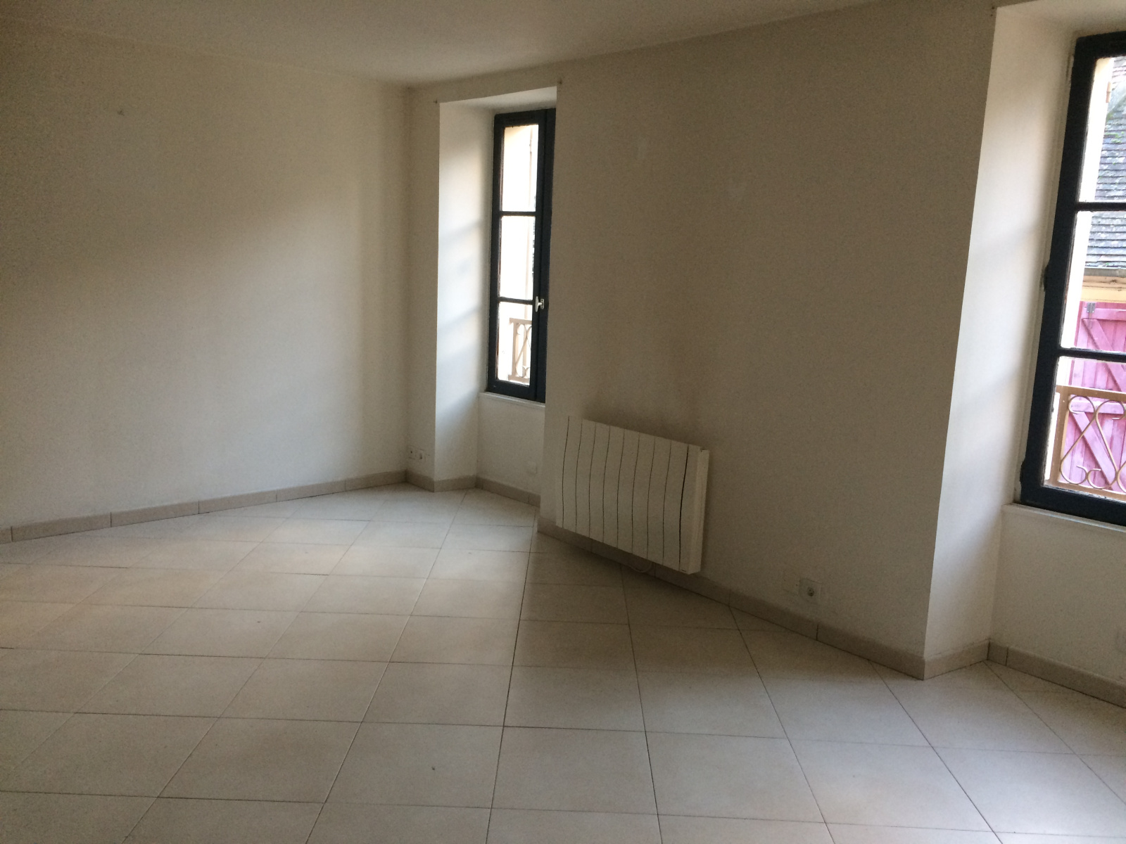 Image_7,
			Appartement, Moret-sur-Loing, ref :216-007