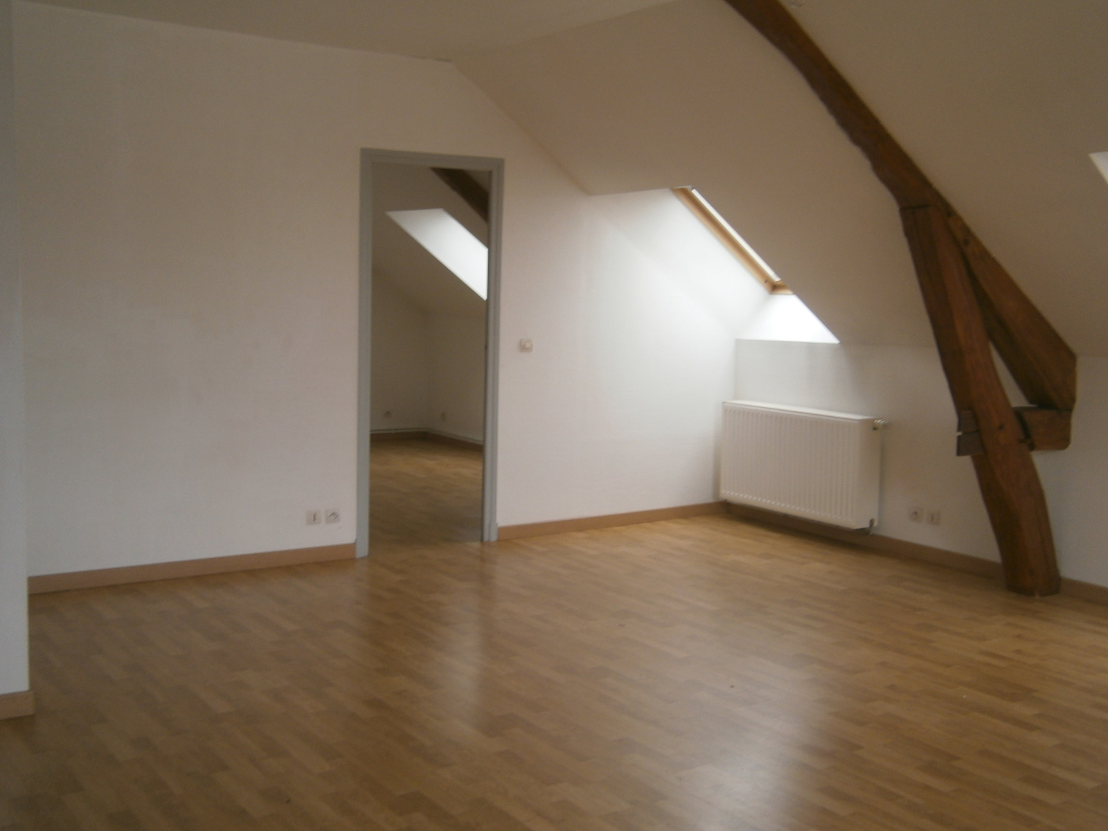 Image_4,
			Appartement, Moret-sur-Loing, ref :311-001