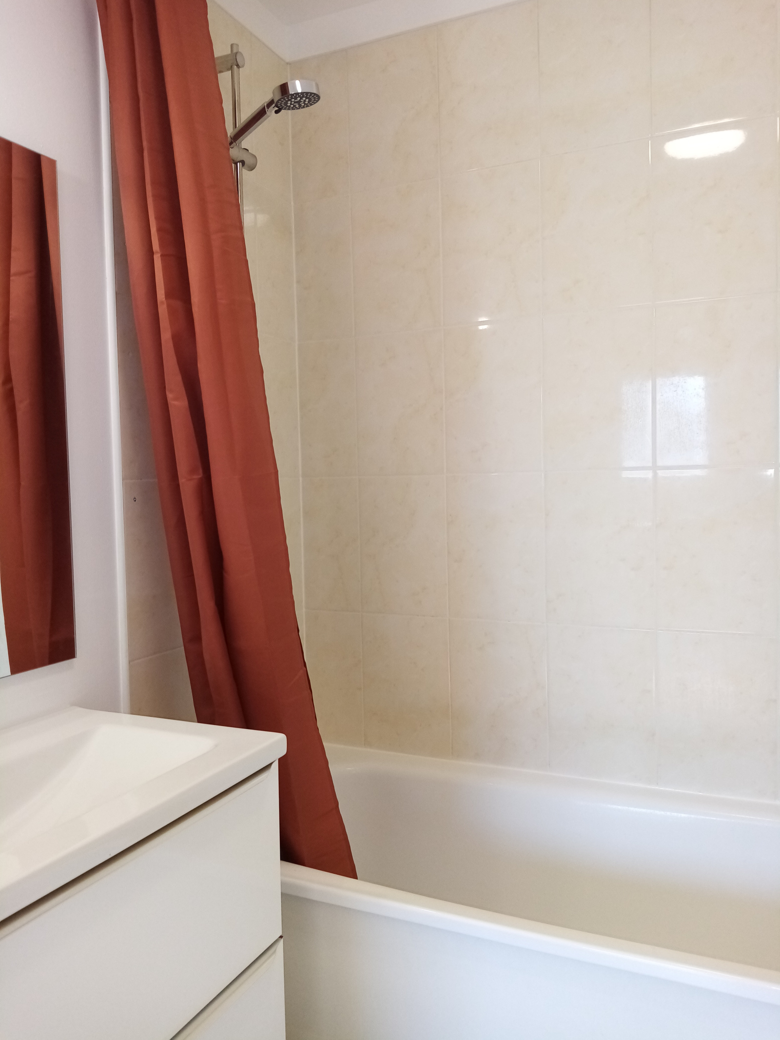 Image_9,
			Appartement, Moret-sur-Loing, ref :417-001