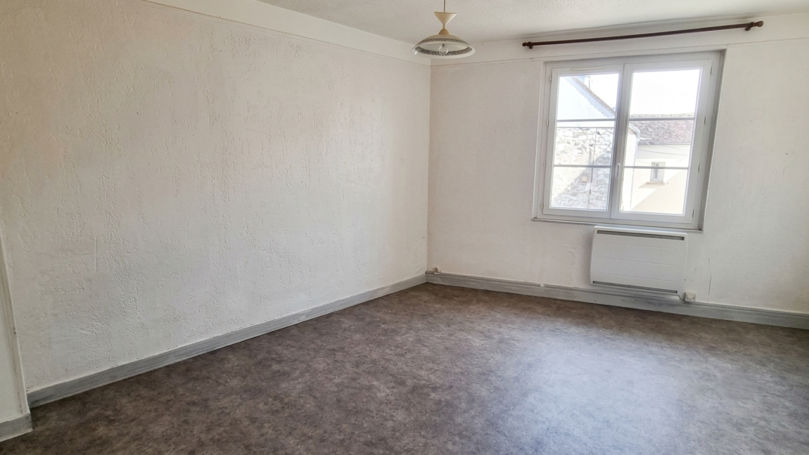 Image_1,
			Appartement, Moret-Loing-et-Orvanne, ref :1819