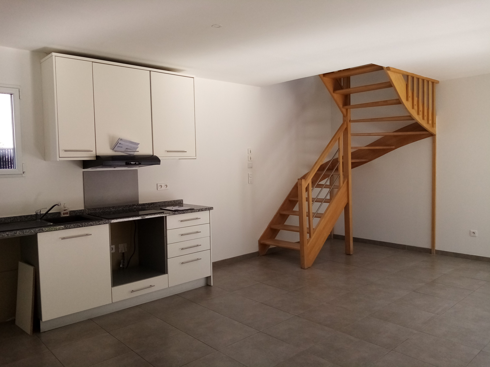 Image_3,
			Maison, Moret-Loing-et-Orvanne, ref :318-001