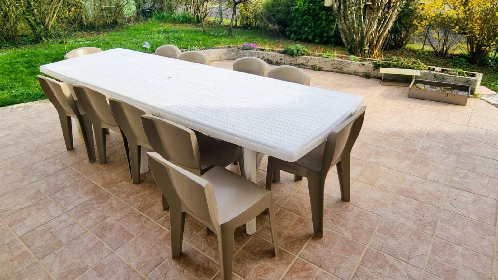 Image_4,
			Maison, Champagne-sur-Seine, ref :1812